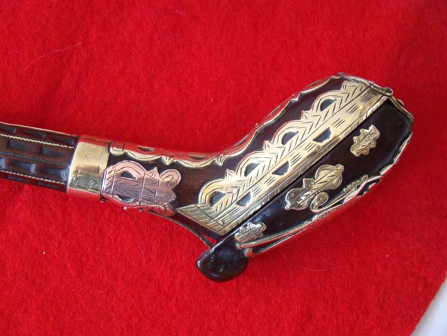 A rare early 18th century Dutch brass and copper inlaid fruitwood pipe case circa 1720 — image 2